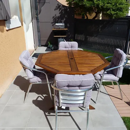 Cosy Avec Son Exterieur Chaleureux,piscine Et Parking Prive Apartment Fontvieille