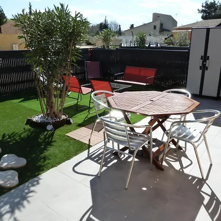Cosy Avec Son Exterieur Chaleureux,piscine Et Parking Prive Appartamento Fontvieille